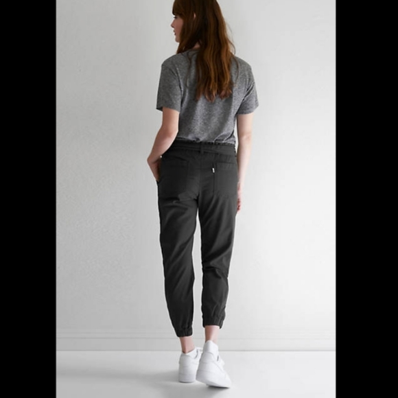 LEVI'S JOGGERS - Picture 1 of 10